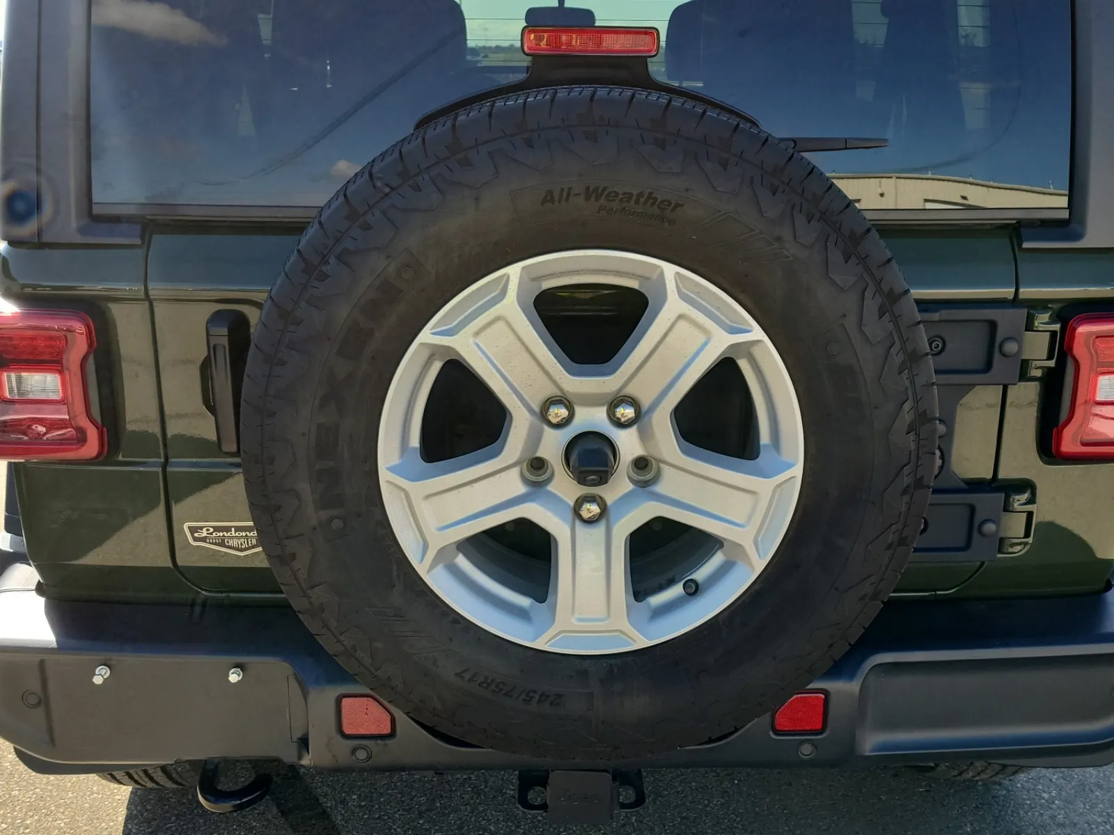 Spare Tire & Wheel Photo