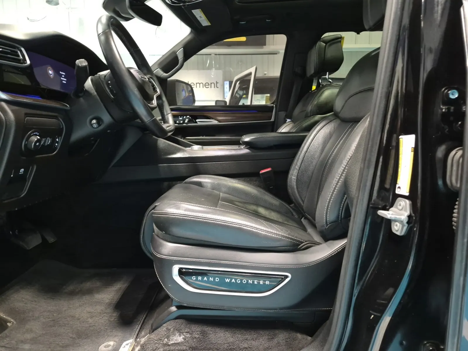 Front Interior Photo