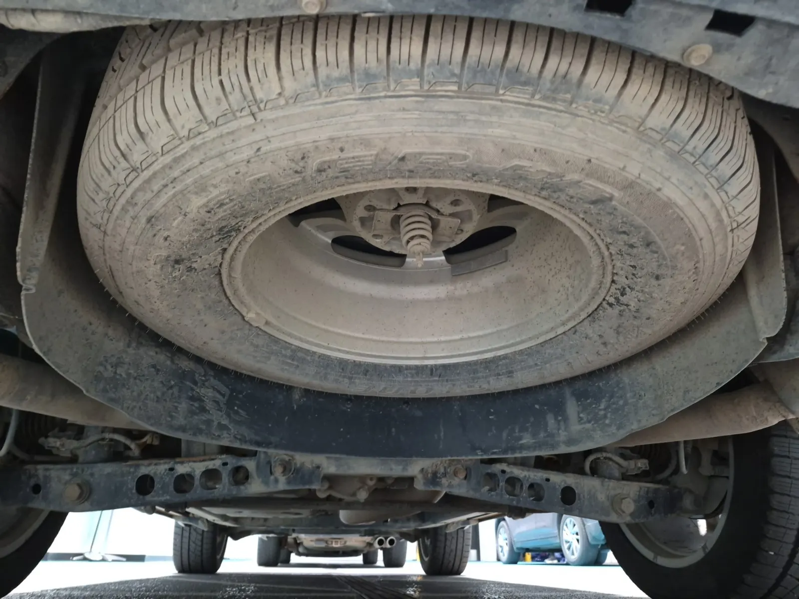 Spare Tire & Wheel Photo