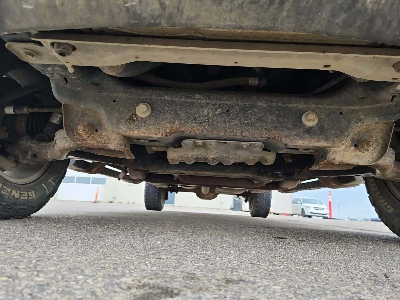 Undercarriage - Front Photo