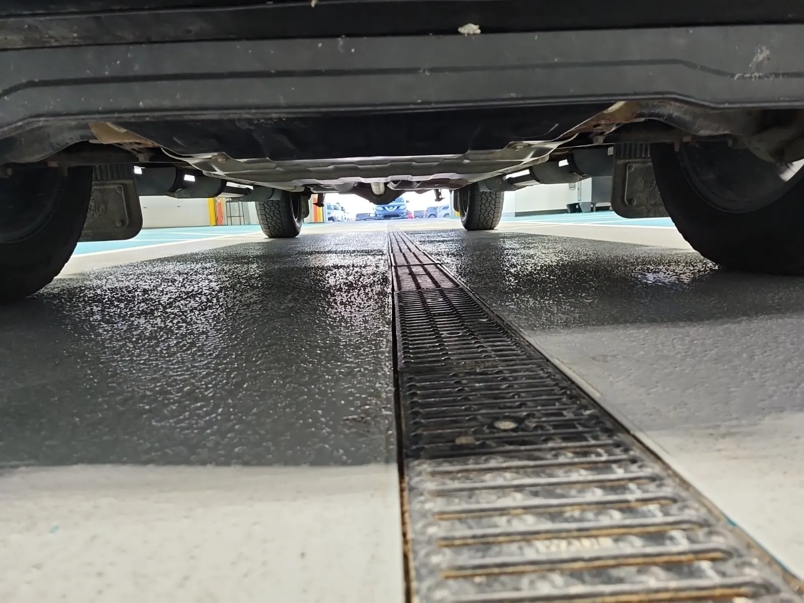 Undercarriage - Front Photo