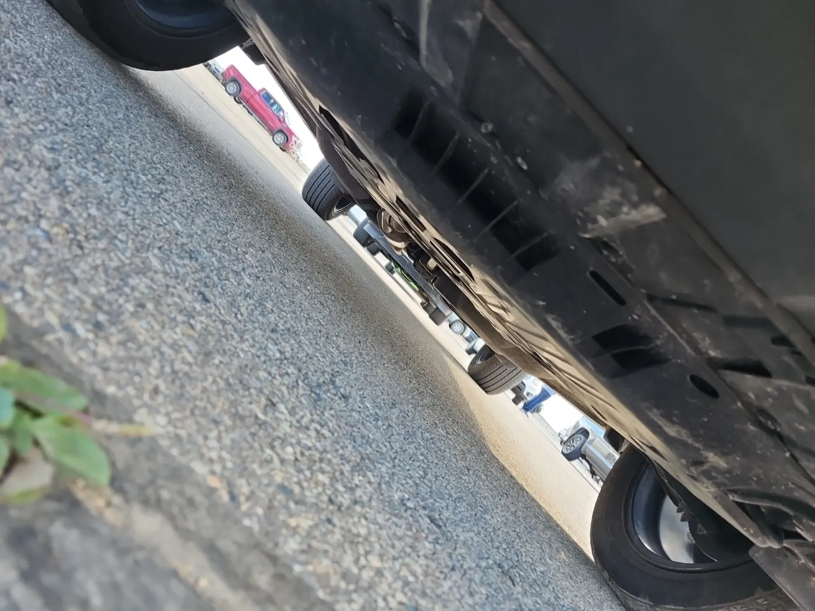 Undercarriage - Front Photo