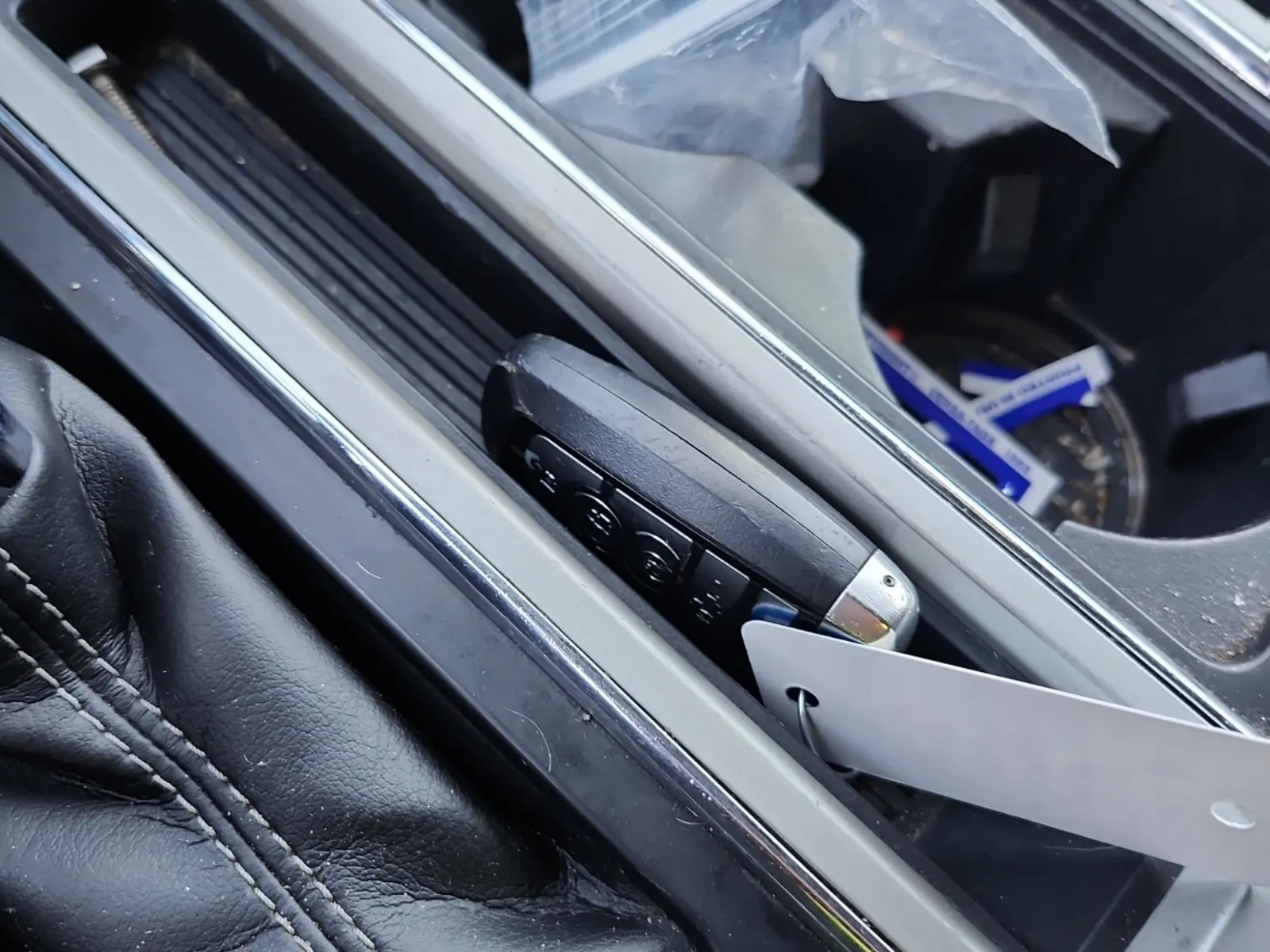 Keys/Fobs/Manual Photo