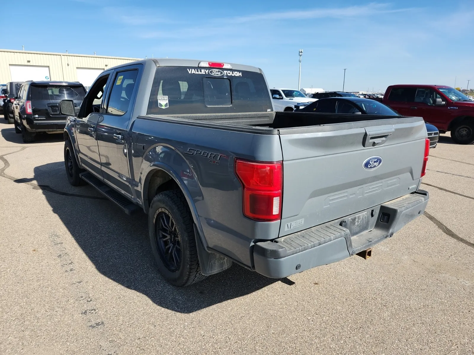 Driver Rear 3/4 Photo