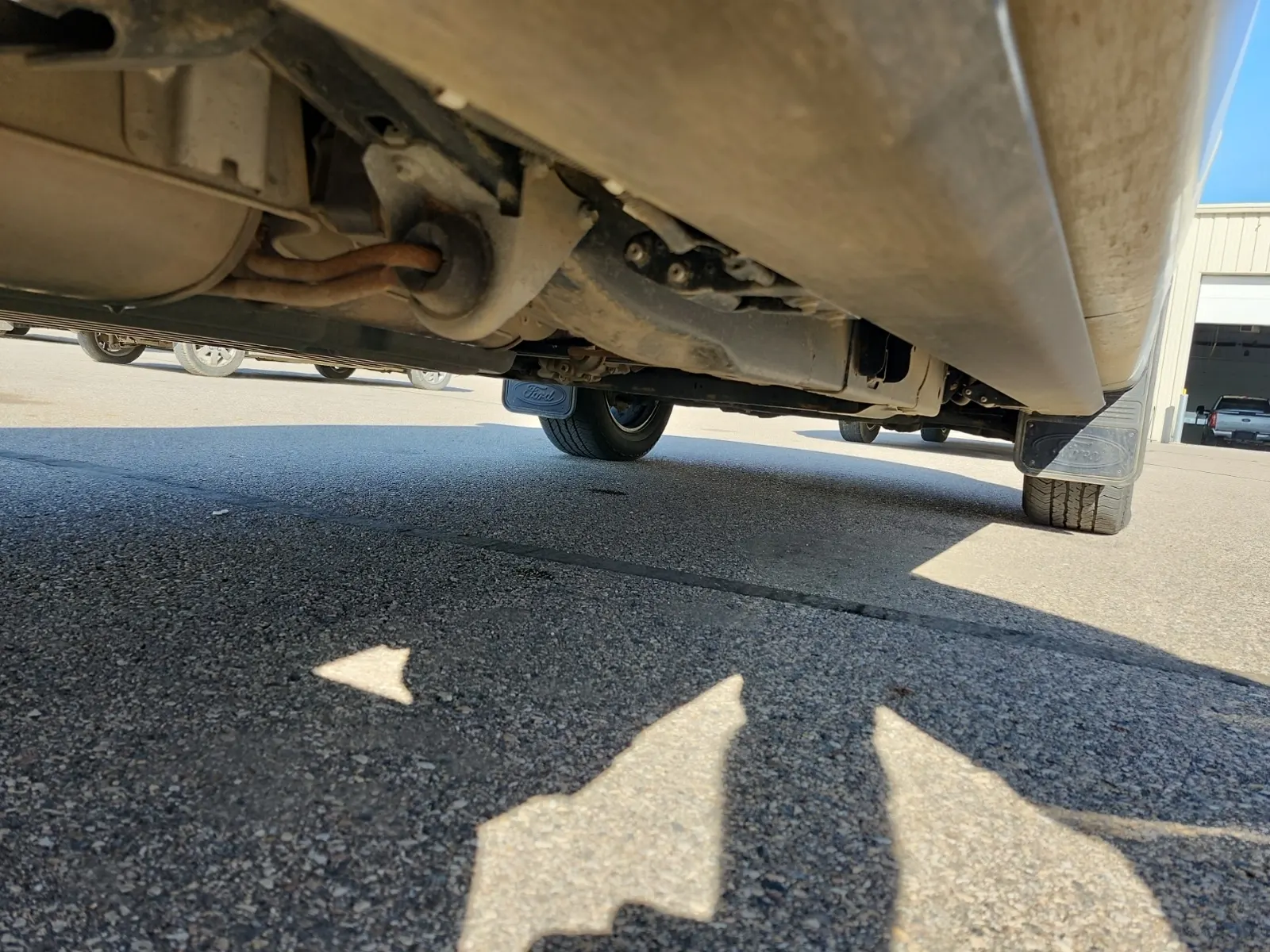 Undercarriage - Passenger Photo