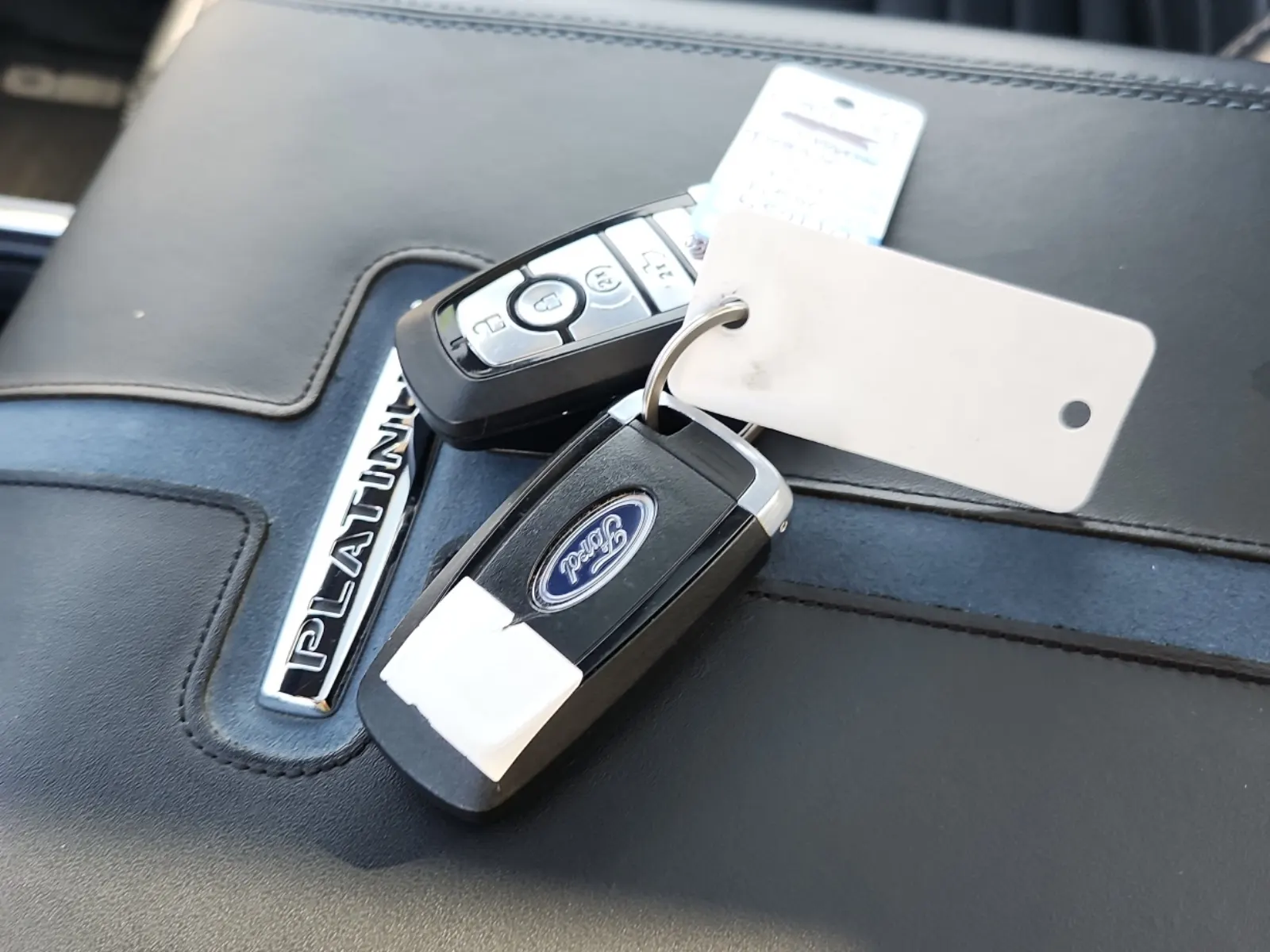 Keys/Fobs/Manual Photo