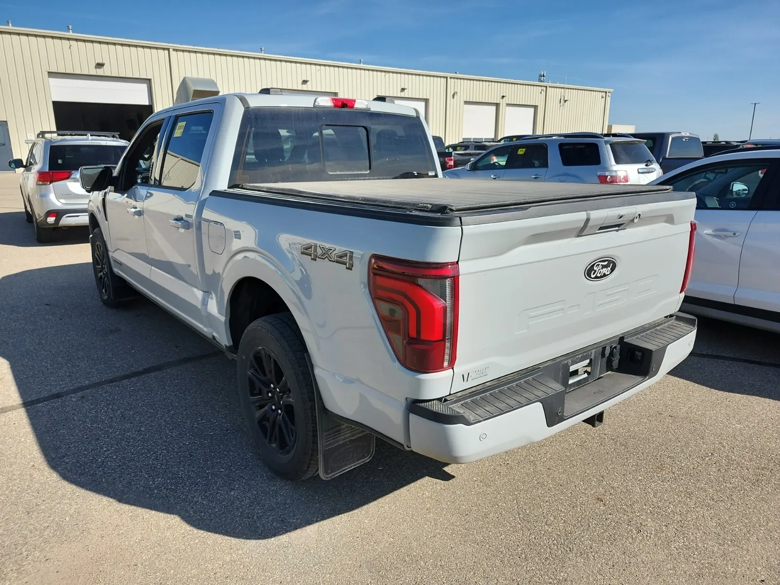 Driver Rear 3/4 Photo
