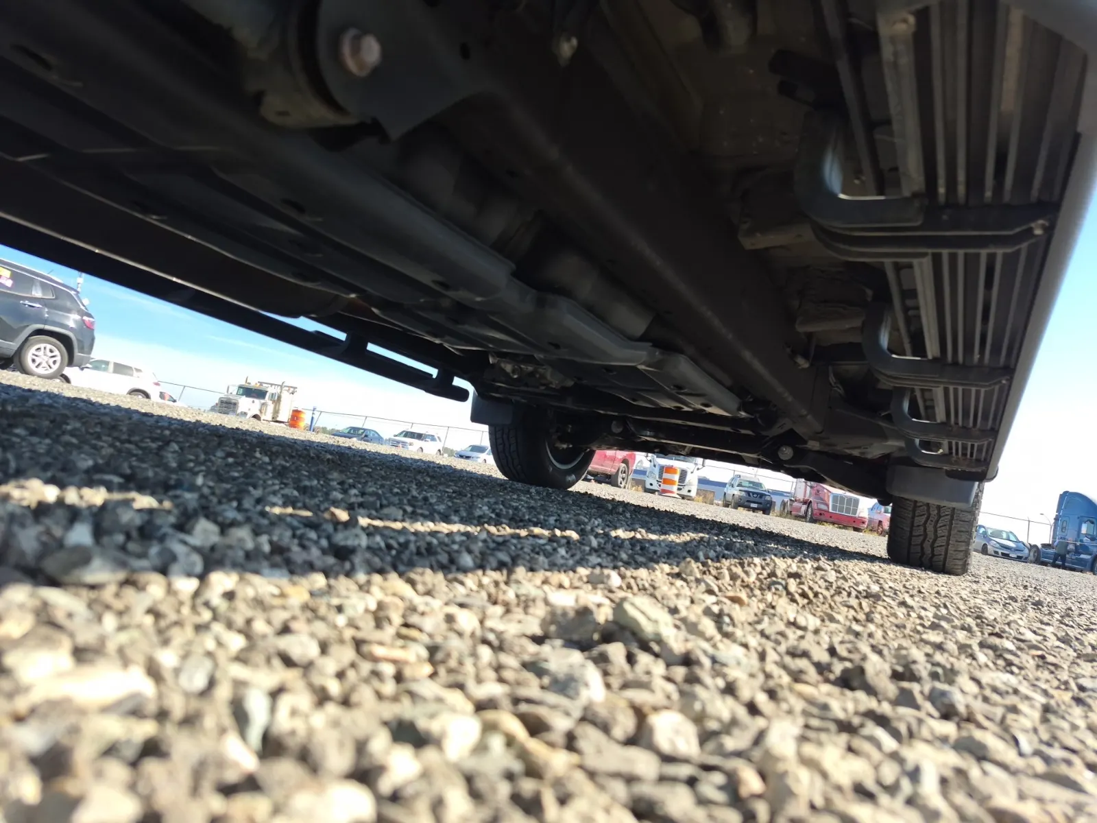 Undercarriage - Passenger Photo