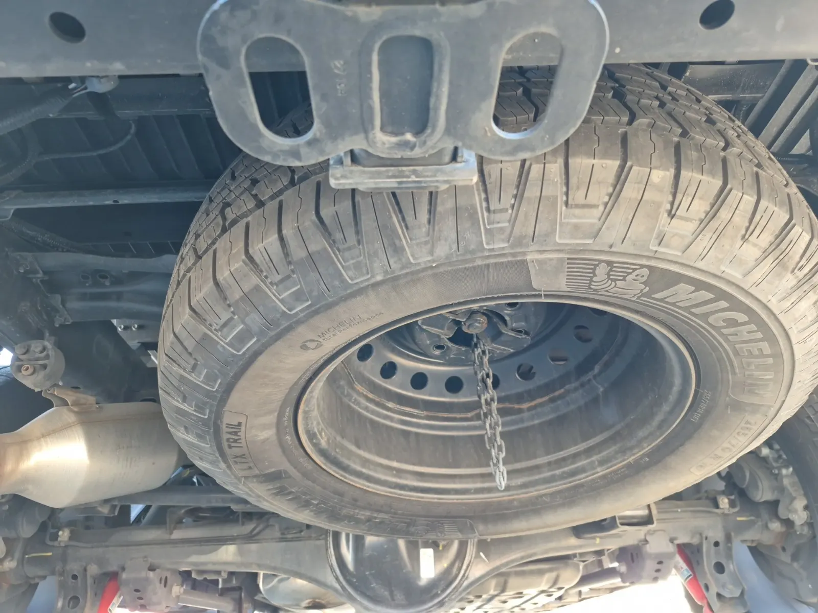 Spare Tire & Wheel Photo