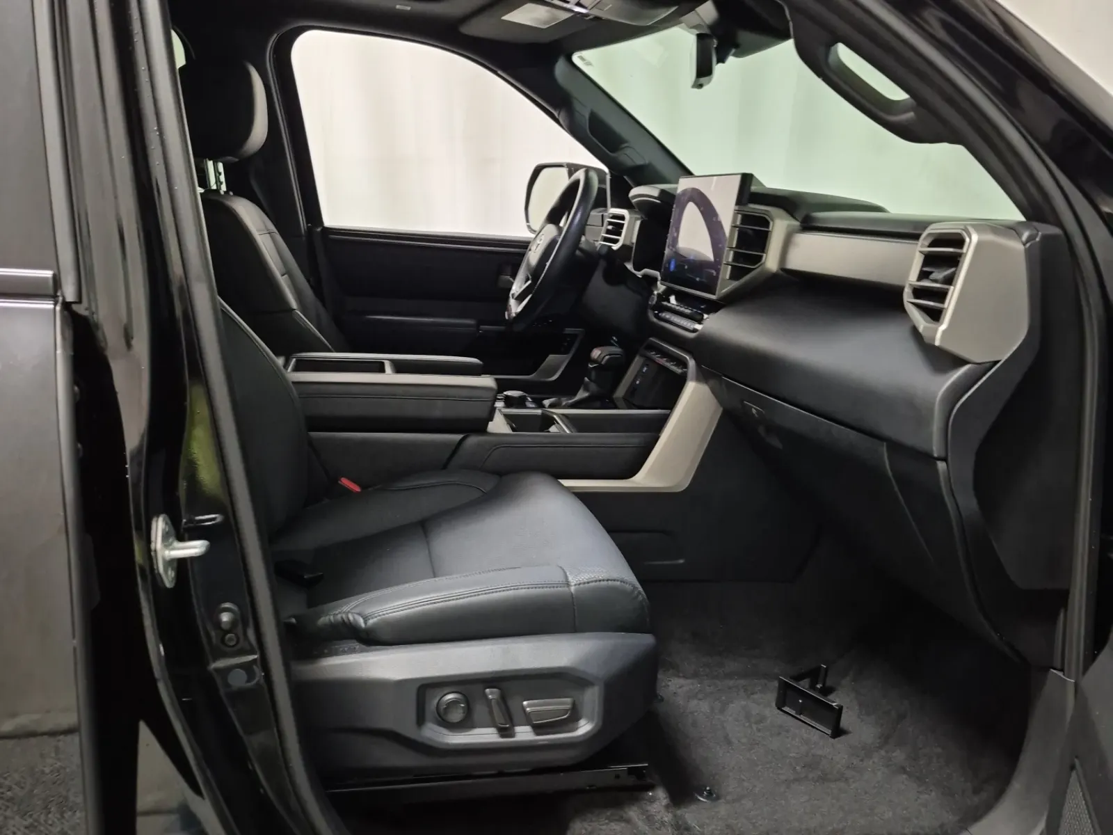 Right Side Interior Photo