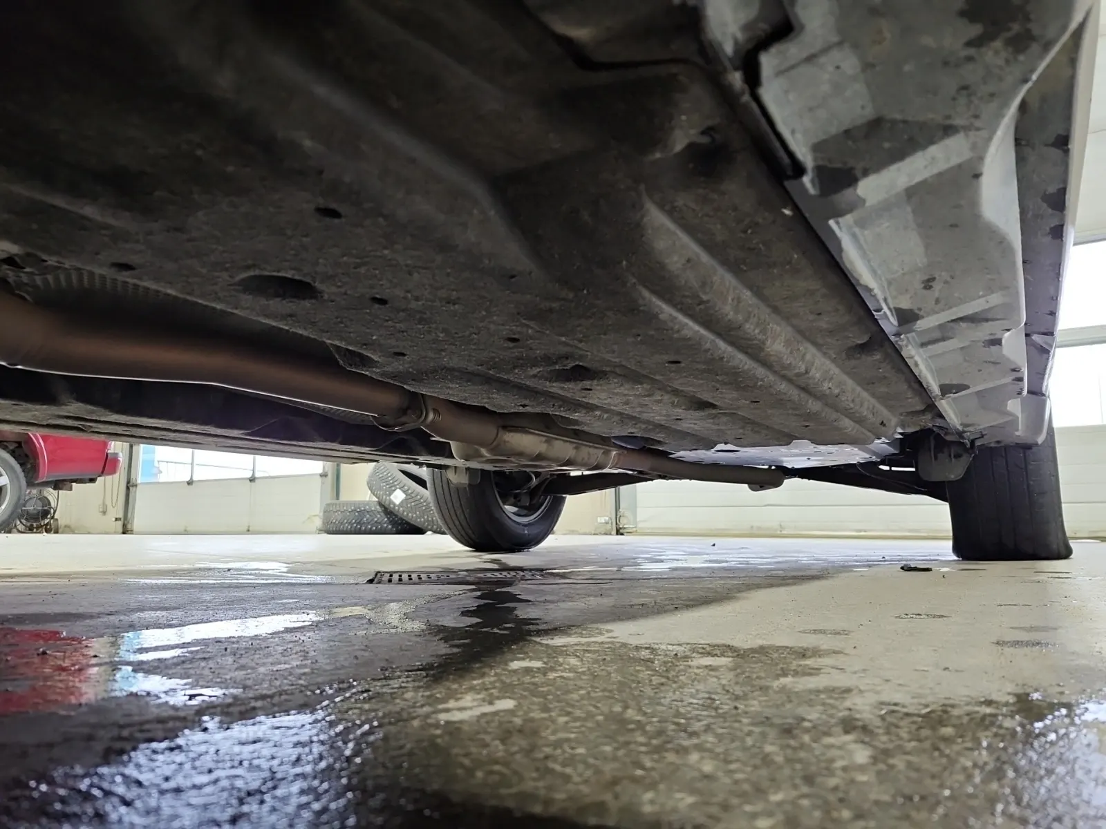 Undercarriage - Driver Photo