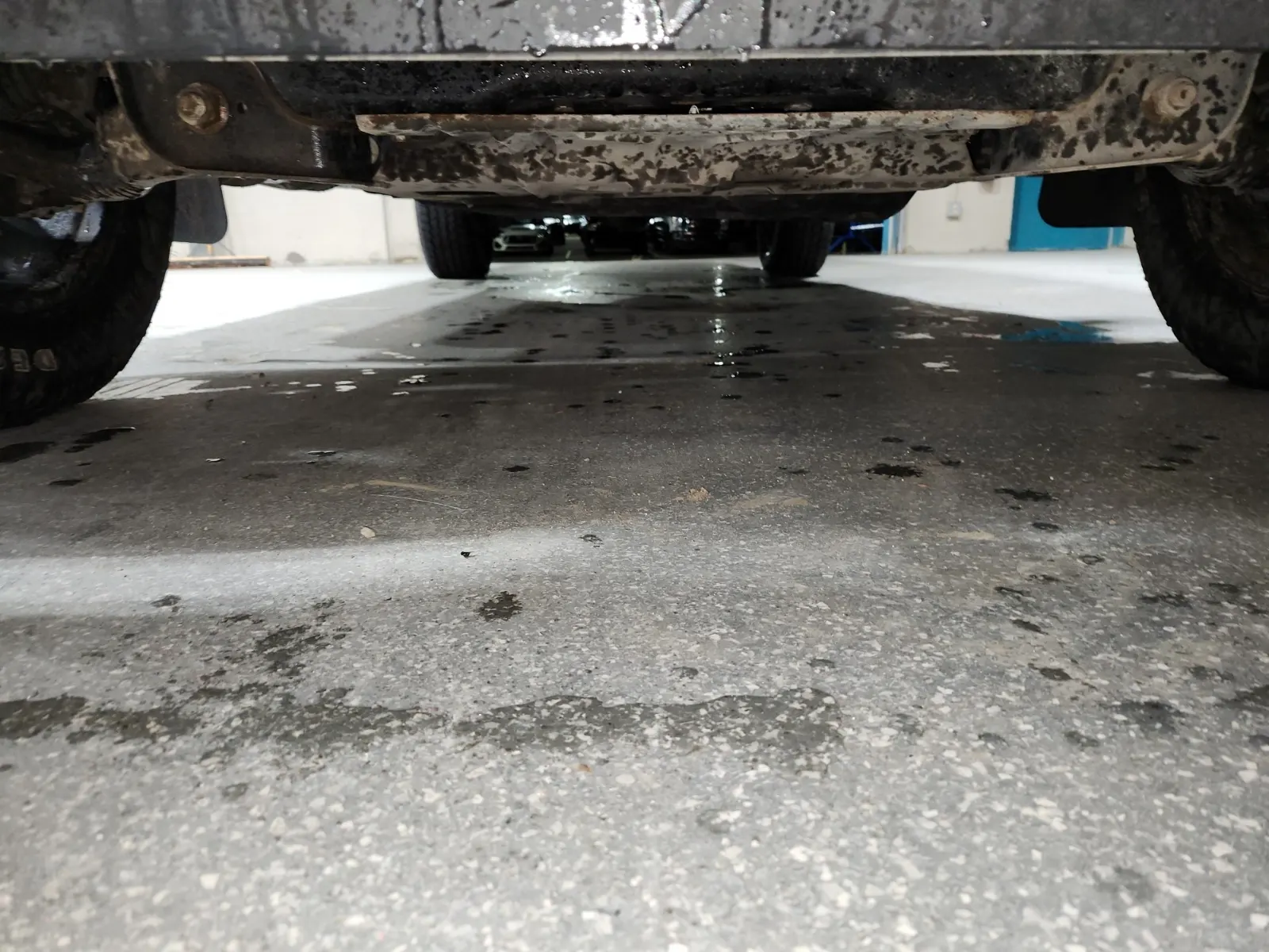 Undercarriage - Front Photo