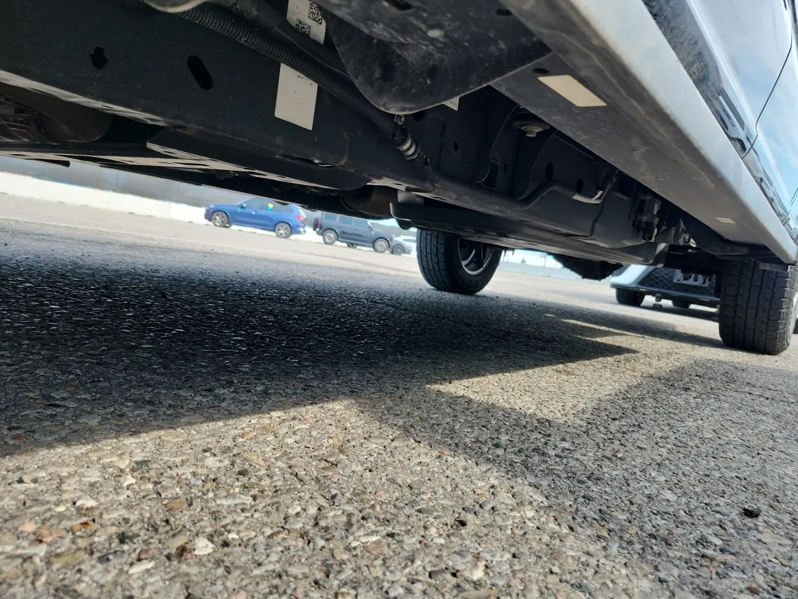 Undercarriage - Driver Photo