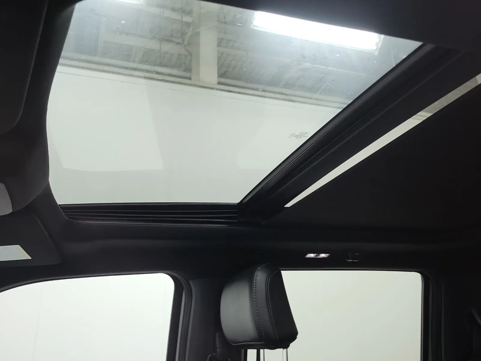 Interior Roof Photo