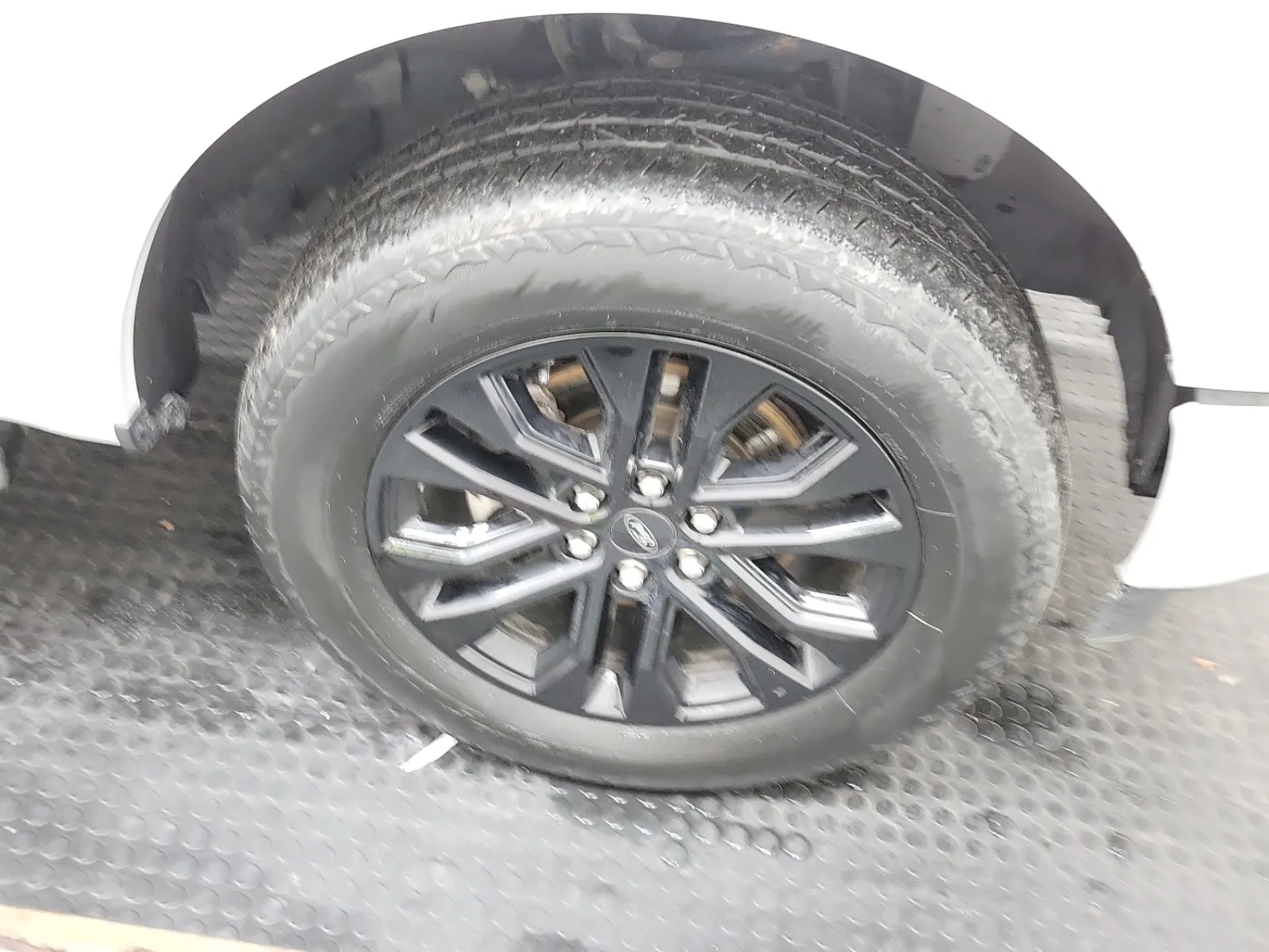 Right Front Wheel/Tire Photo