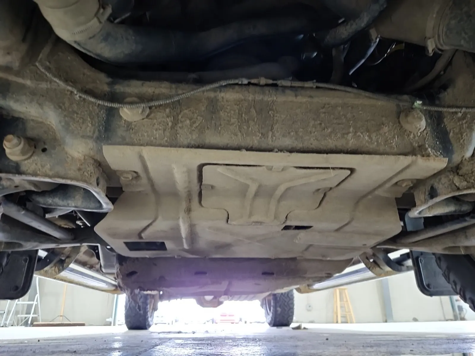 Undercarriage - Front Photo