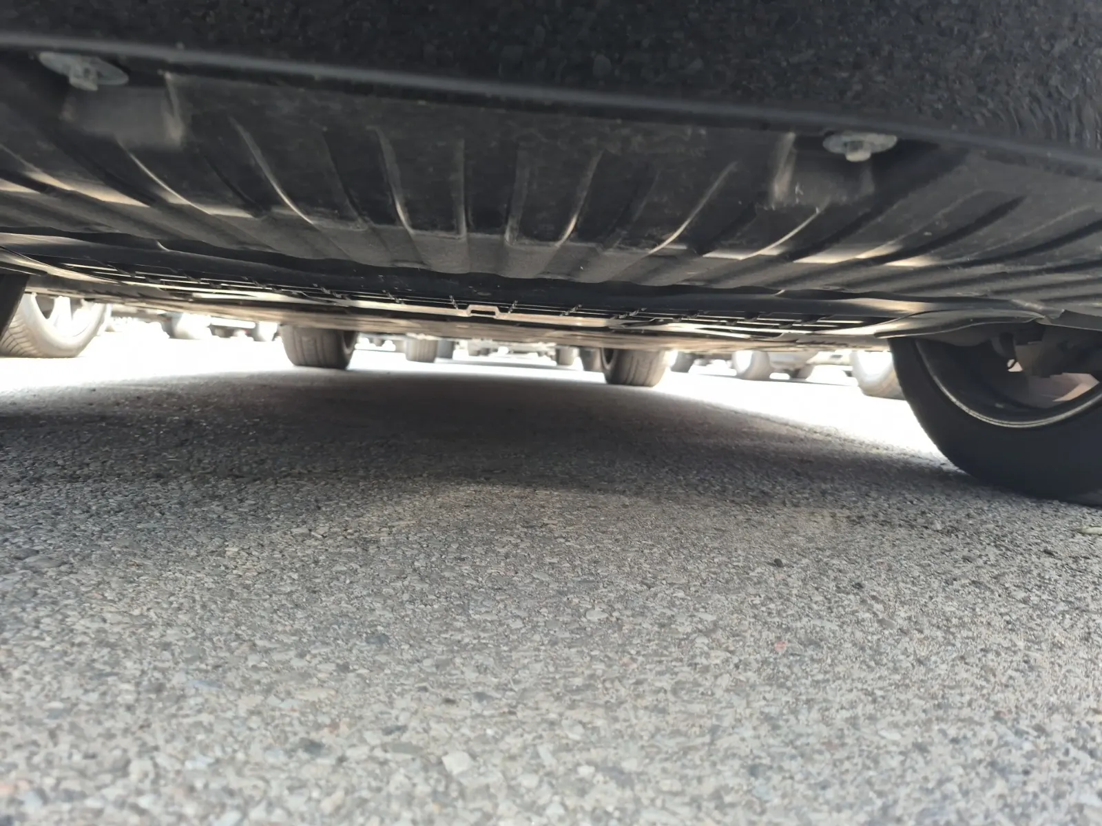 Undercarriage - Front Photo