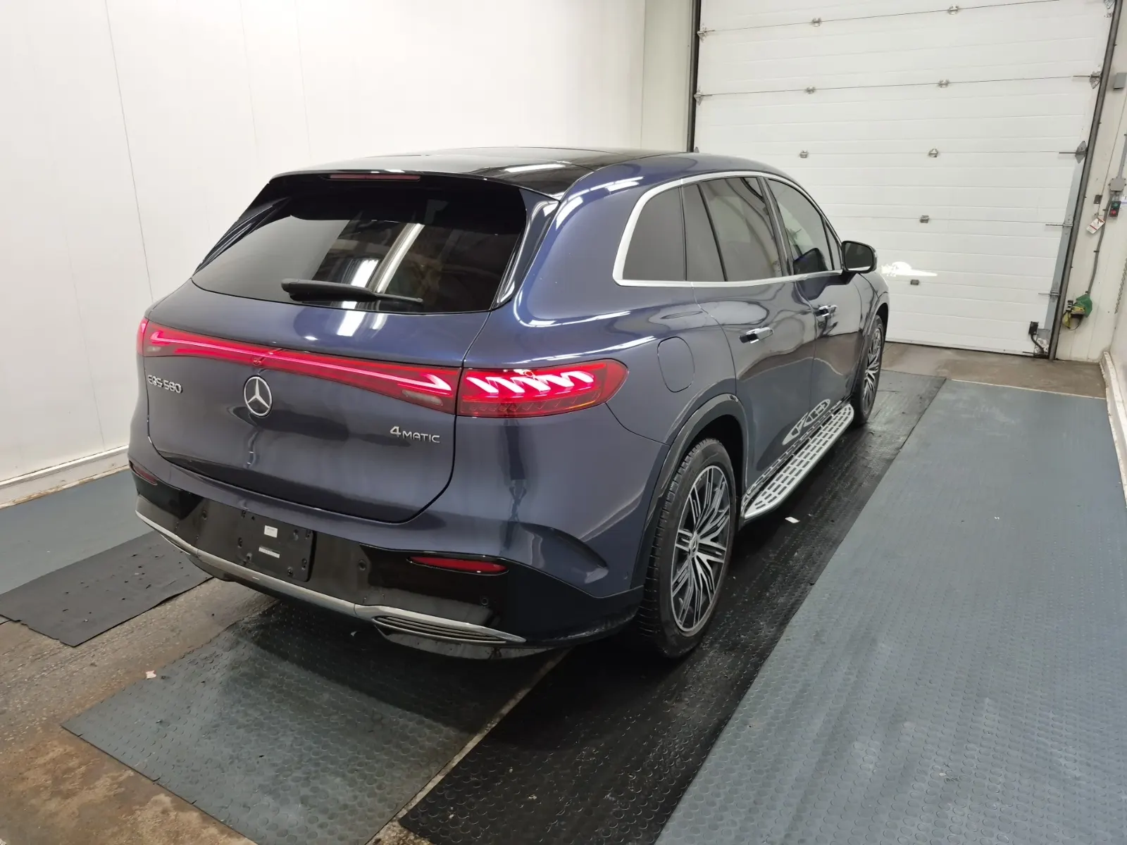 Passenger Rear 3/4 Photo