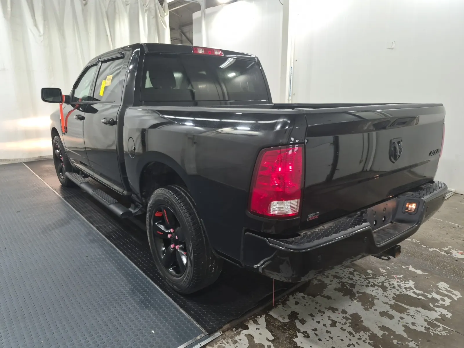 Driver Rear 3/4 Photo