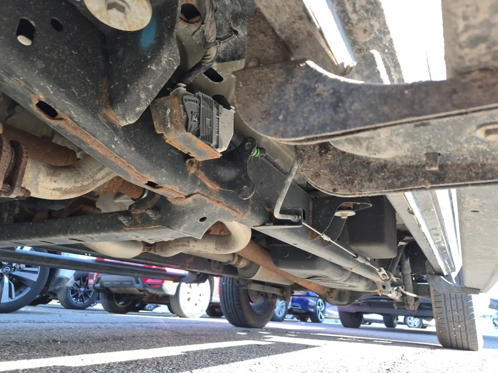 Undercarriage - Driver Photo