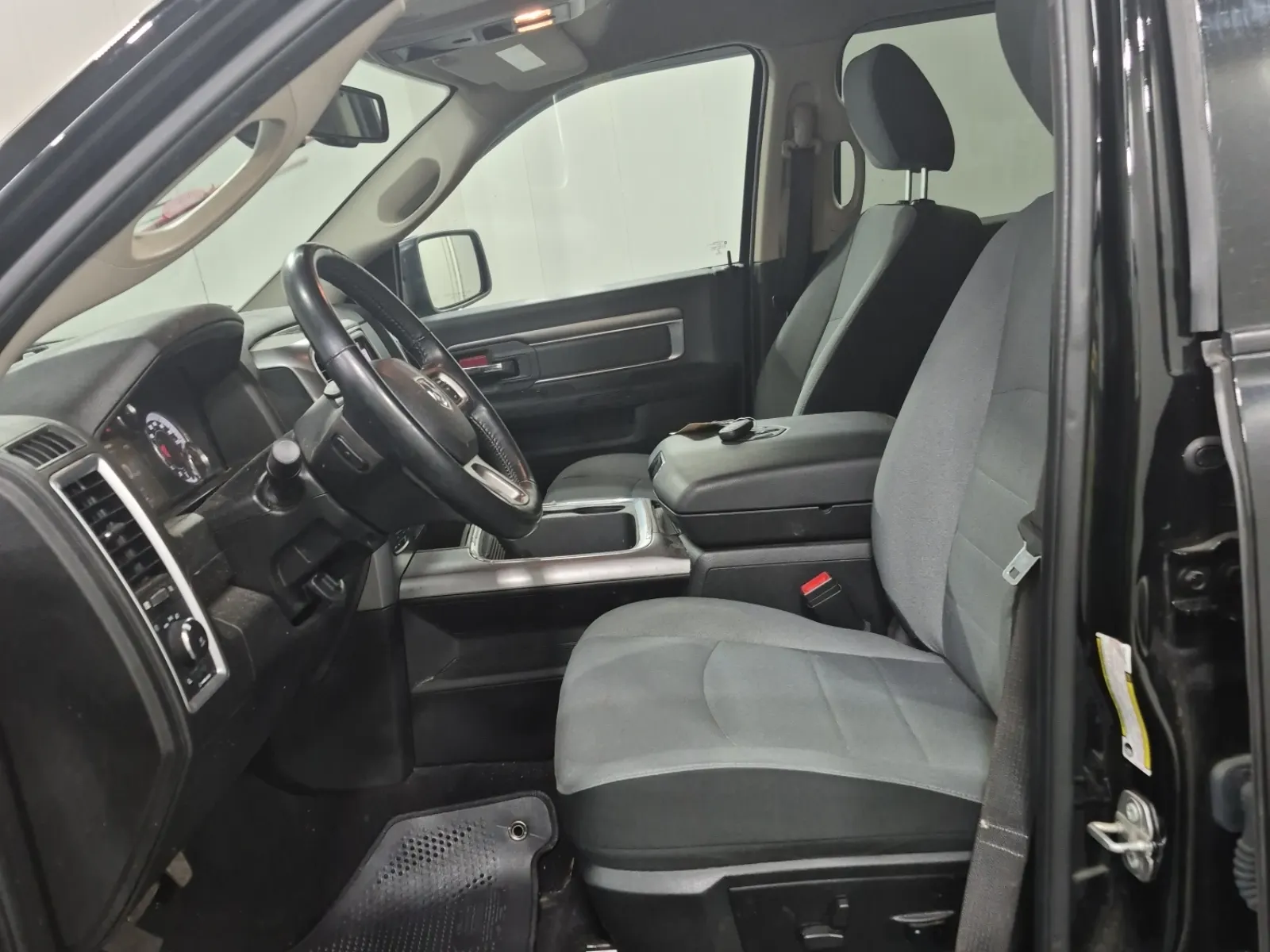 Front Interior Photo