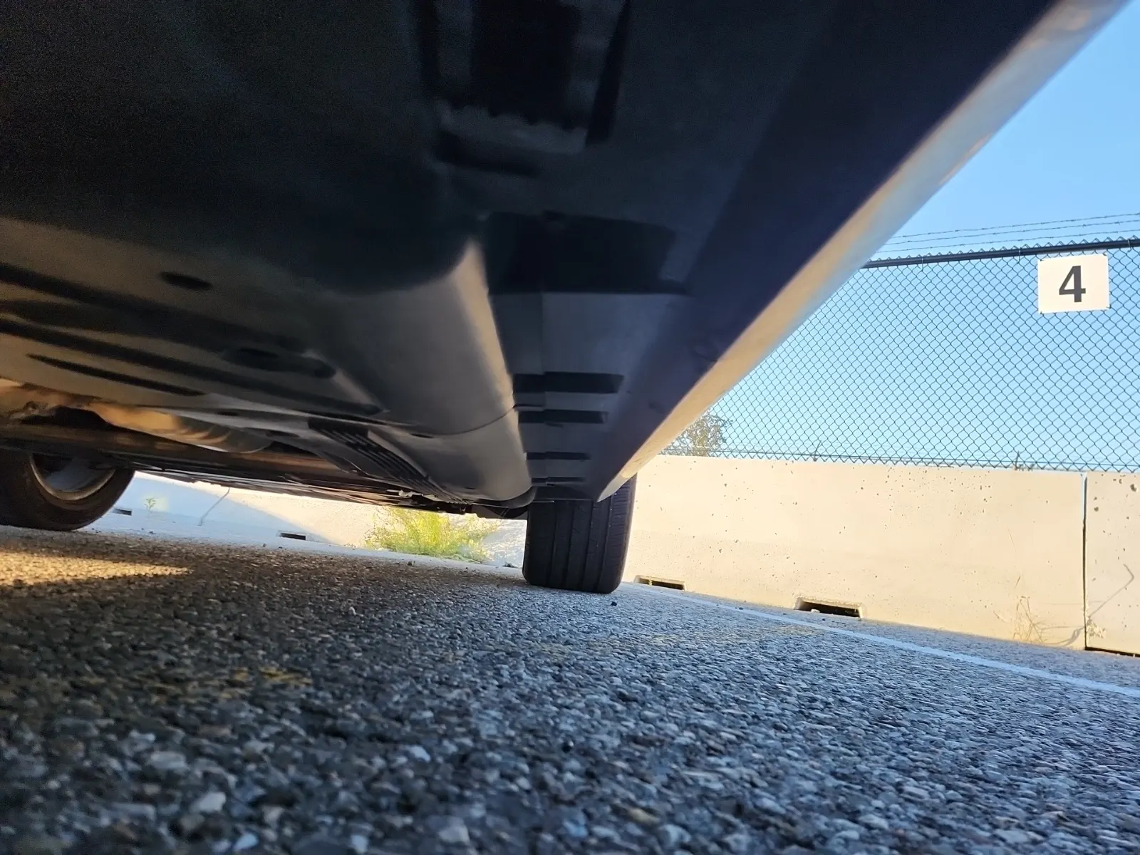 Undercarriage - Passenger Photo