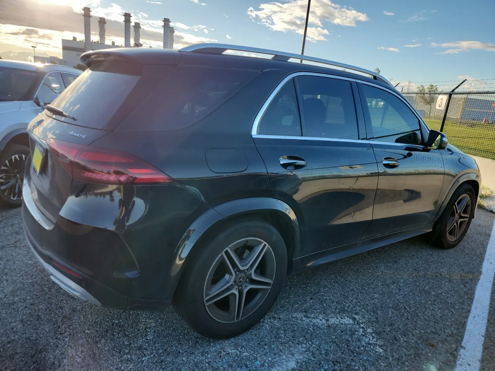 Passenger Rear 3/4 Photo