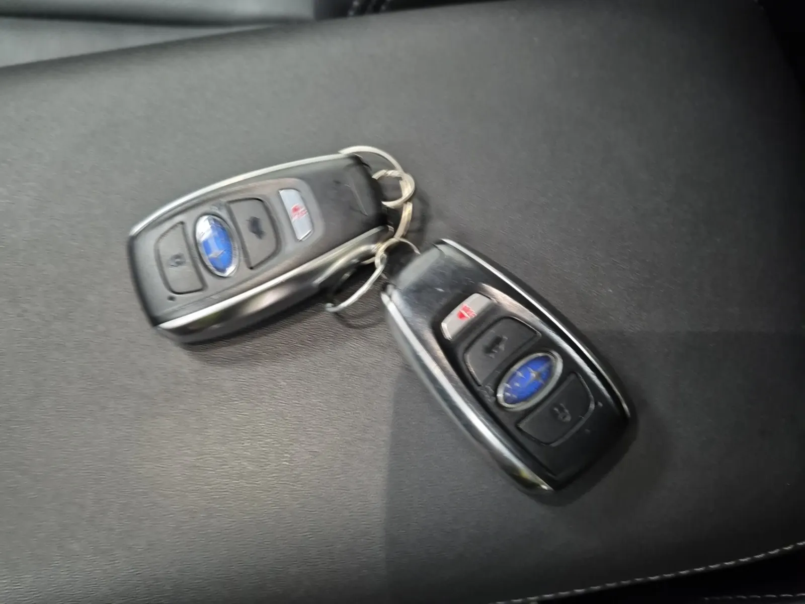 Keys/Fobs/Manual Photo