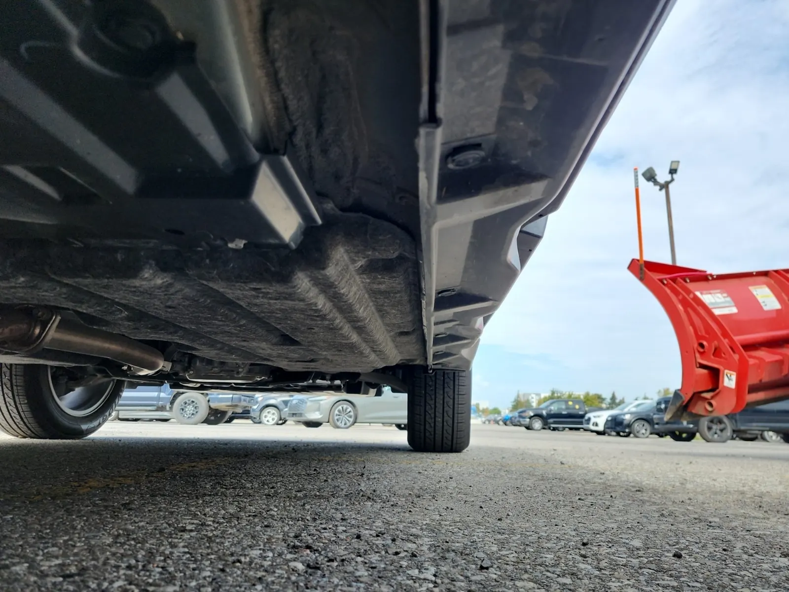 Undercarriage - Passenger Photo