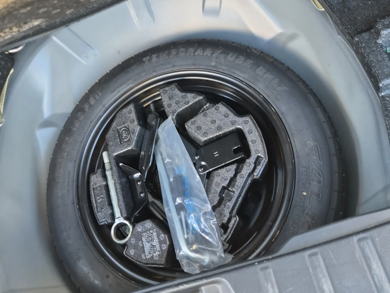 Spare Tire & Wheel Photo