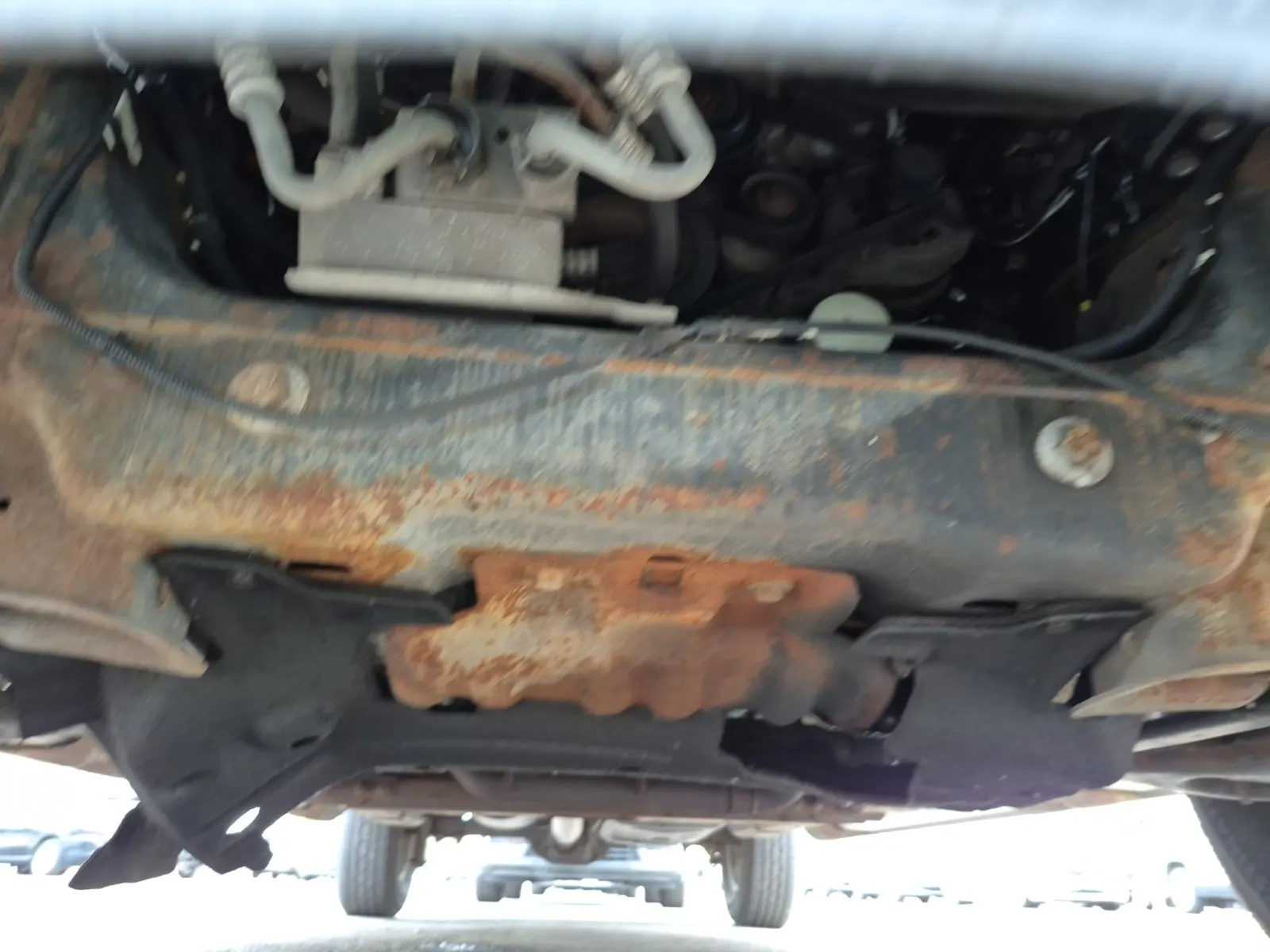 Undercarriage - Front Photo