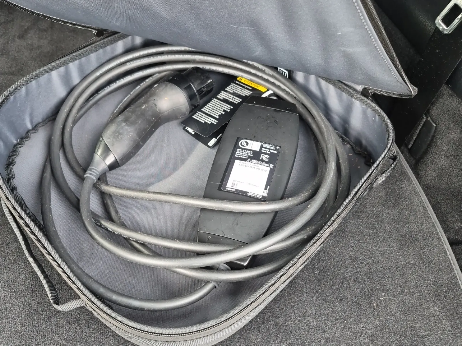Charging Cable Photo