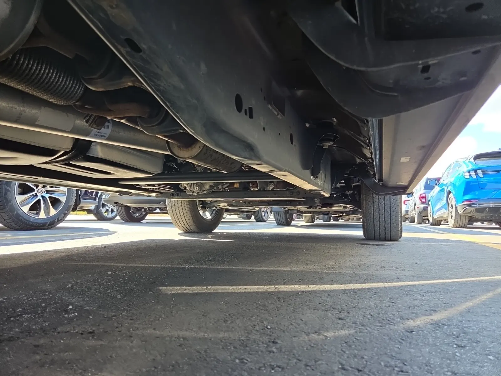 Undercarriage - Passenger Photo
