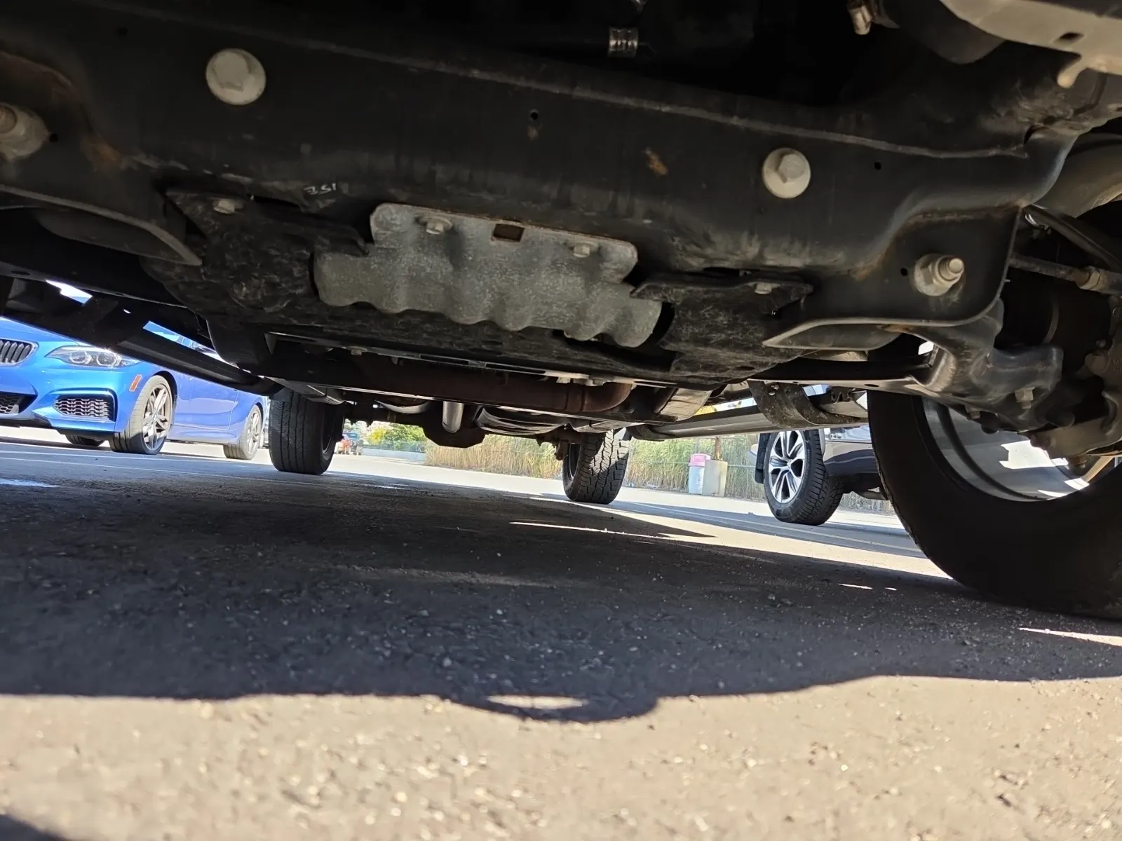 Undercarriage - Front Photo