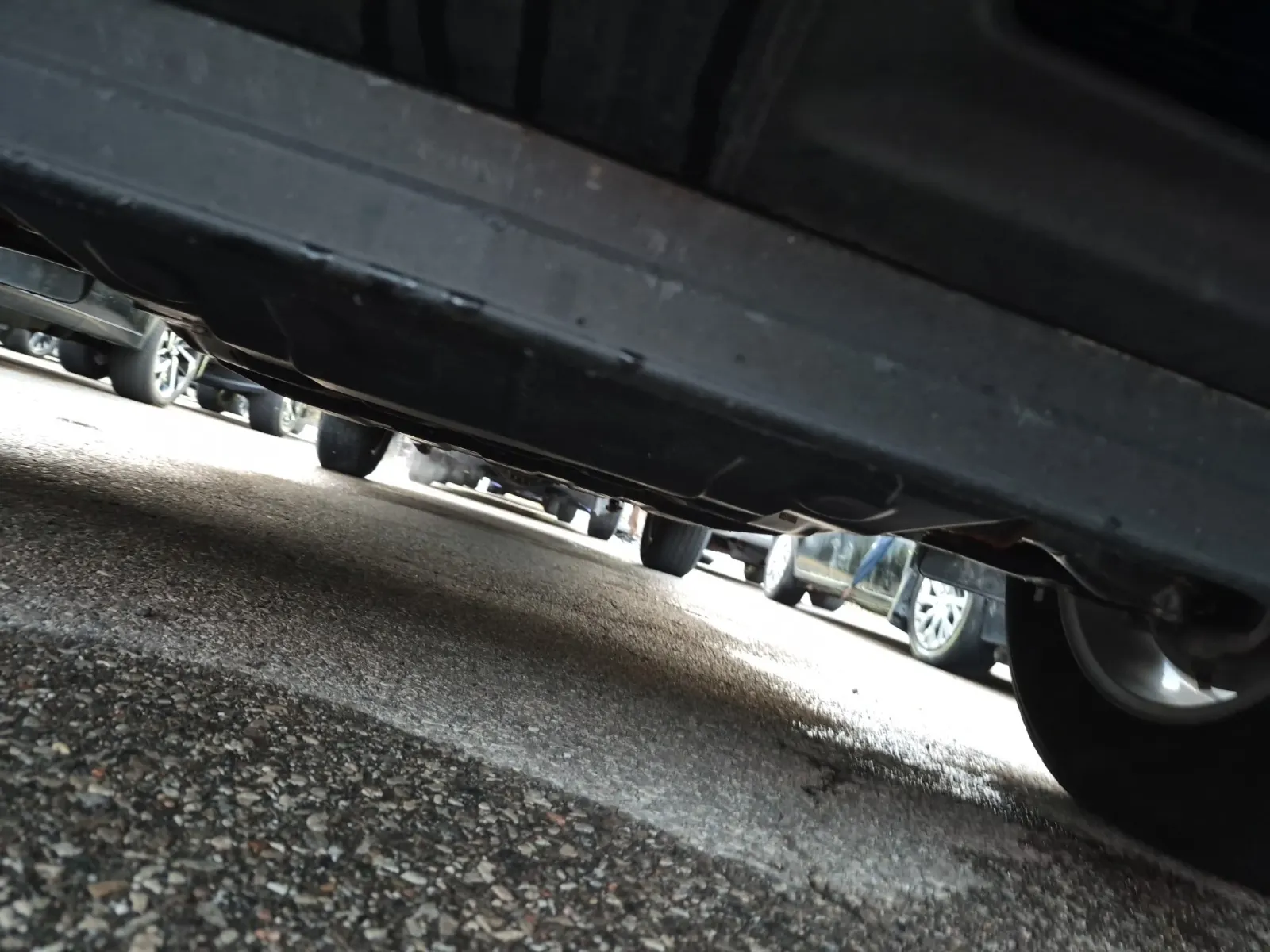 Undercarriage - Front Photo