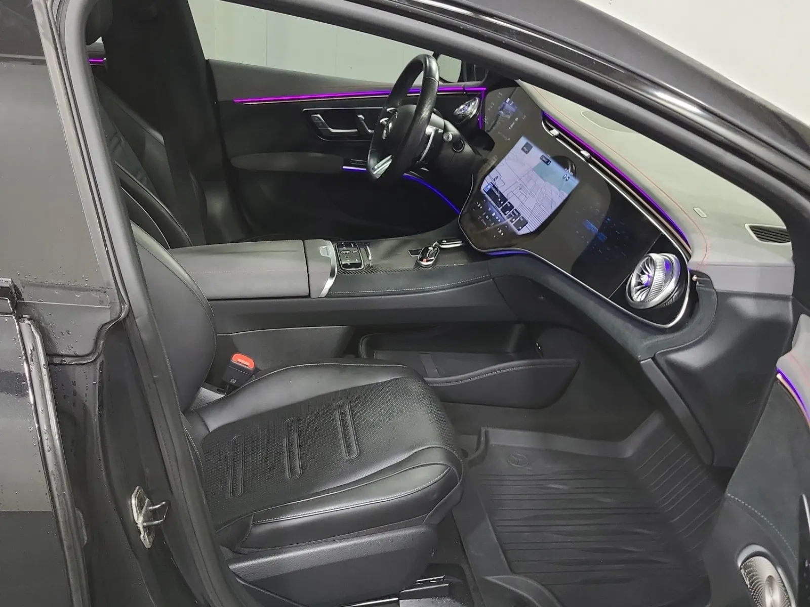 Right Side Interior Photo