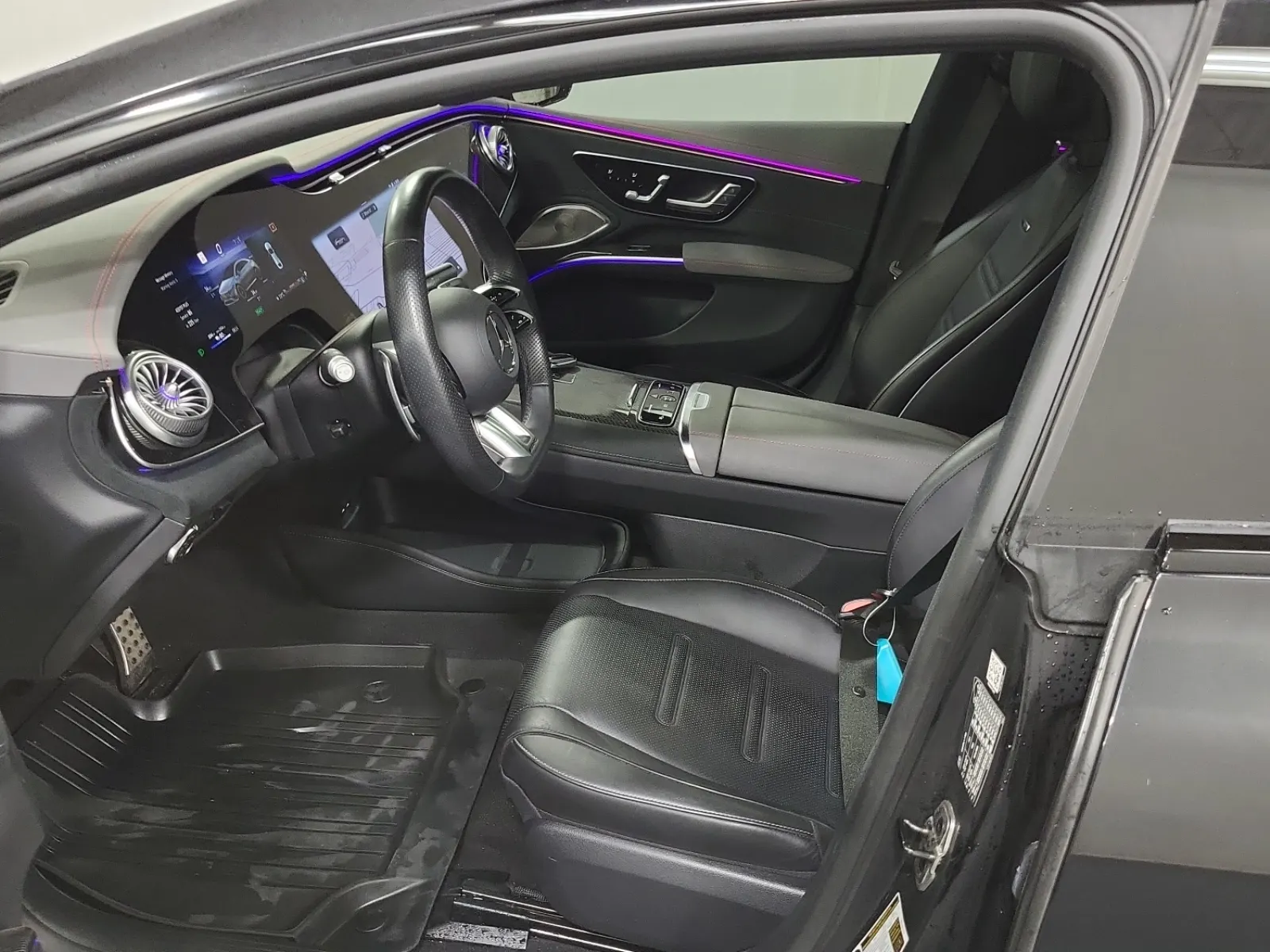 Front Interior Photo