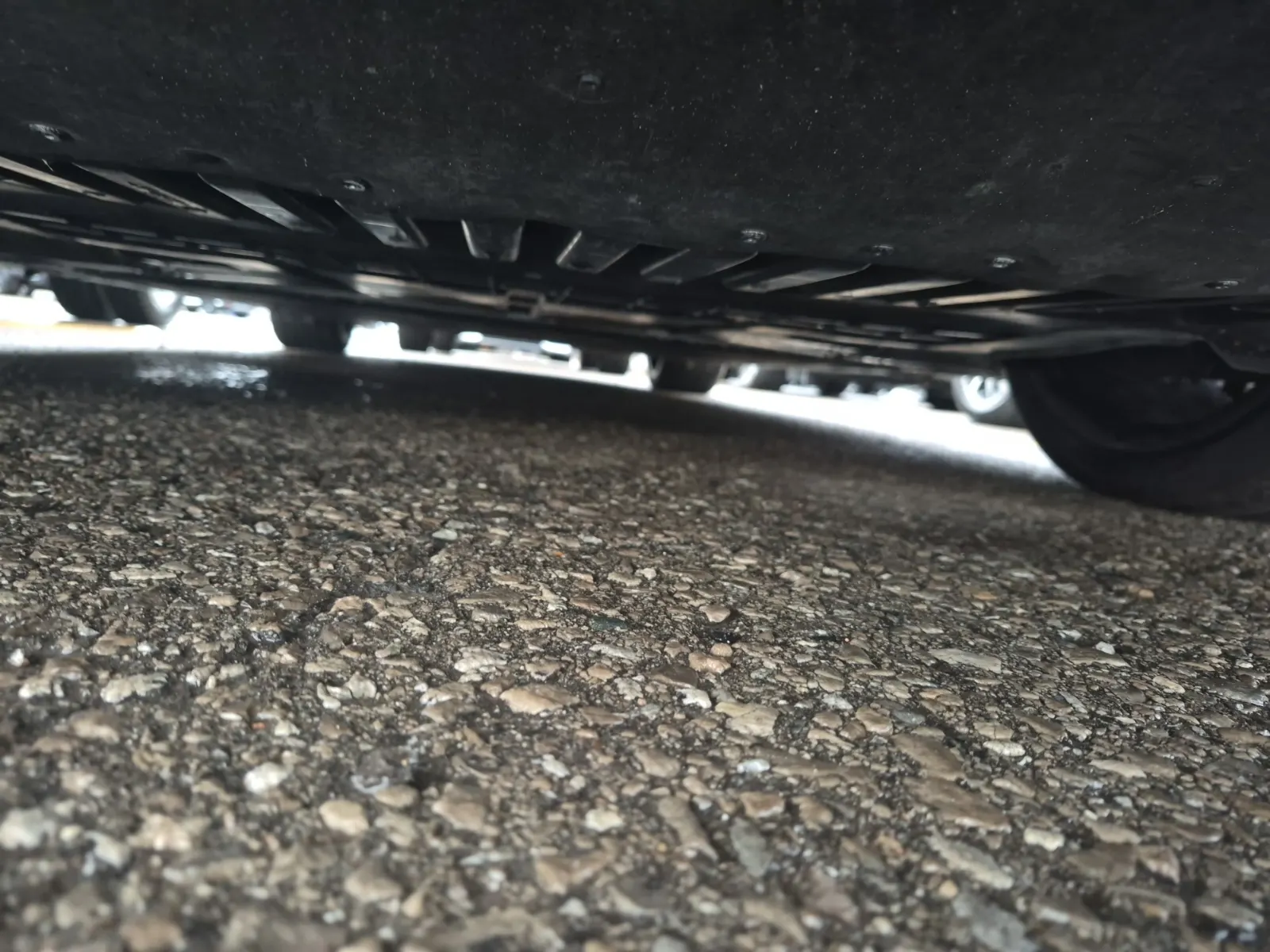 Undercarriage - Front Photo