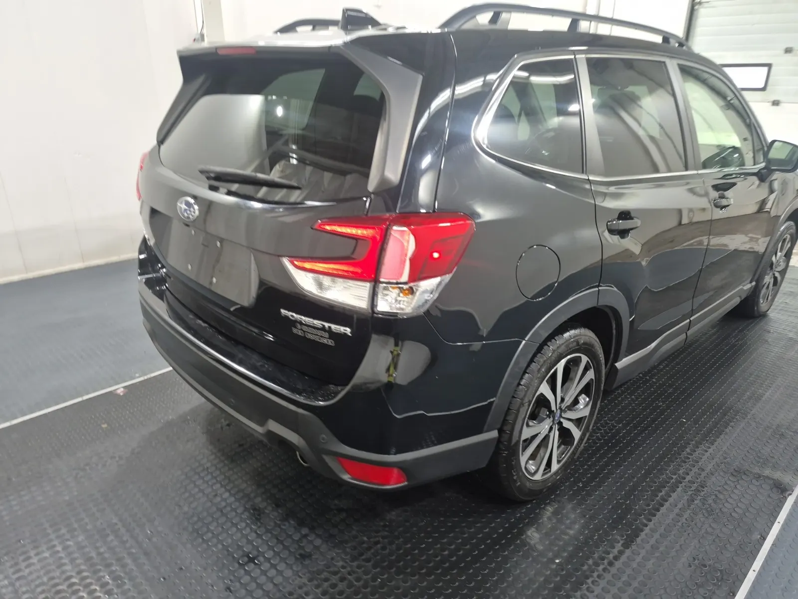 Passenger Rear 3/4 Photo