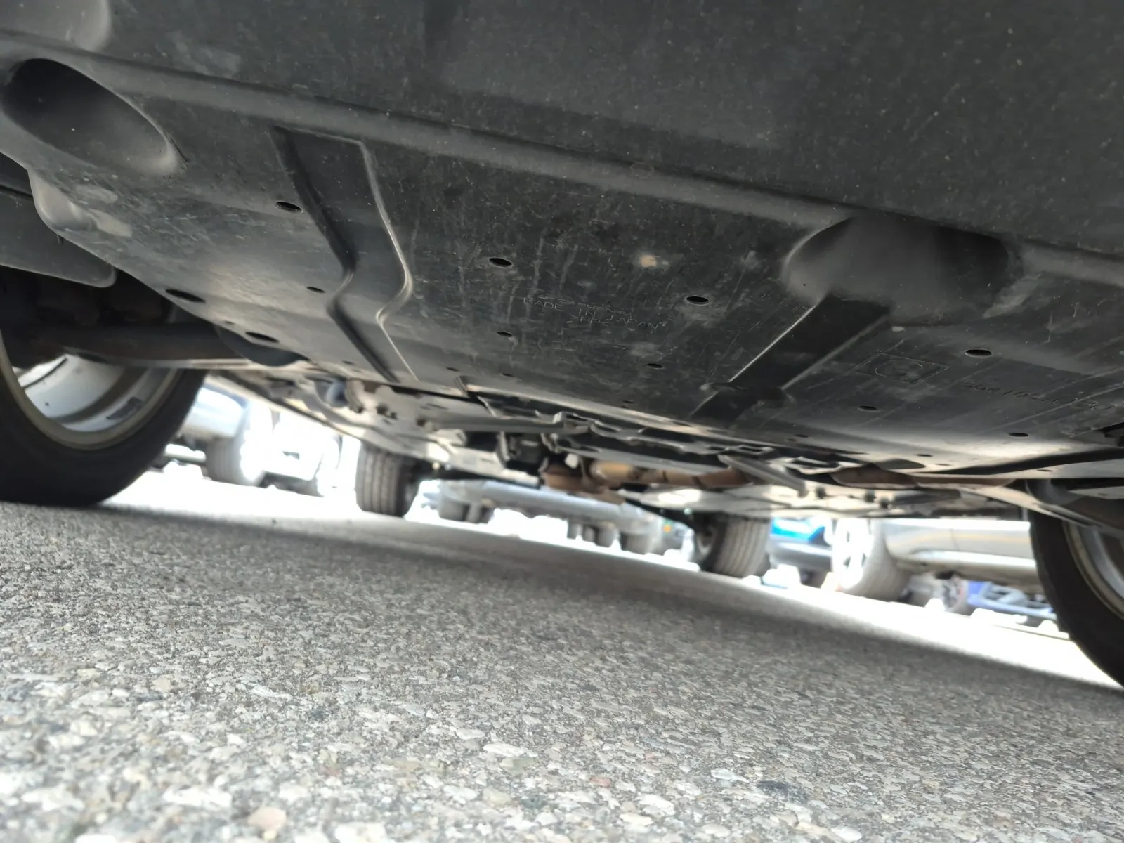 Undercarriage - Front Photo