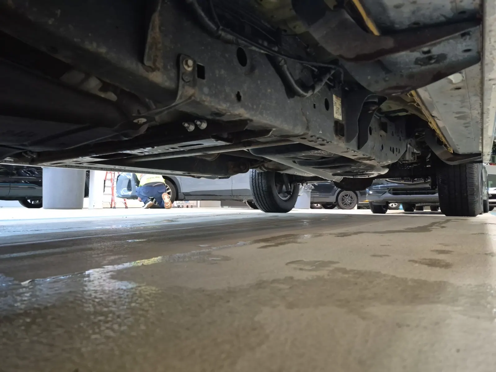 Undercarriage - Driver Photo