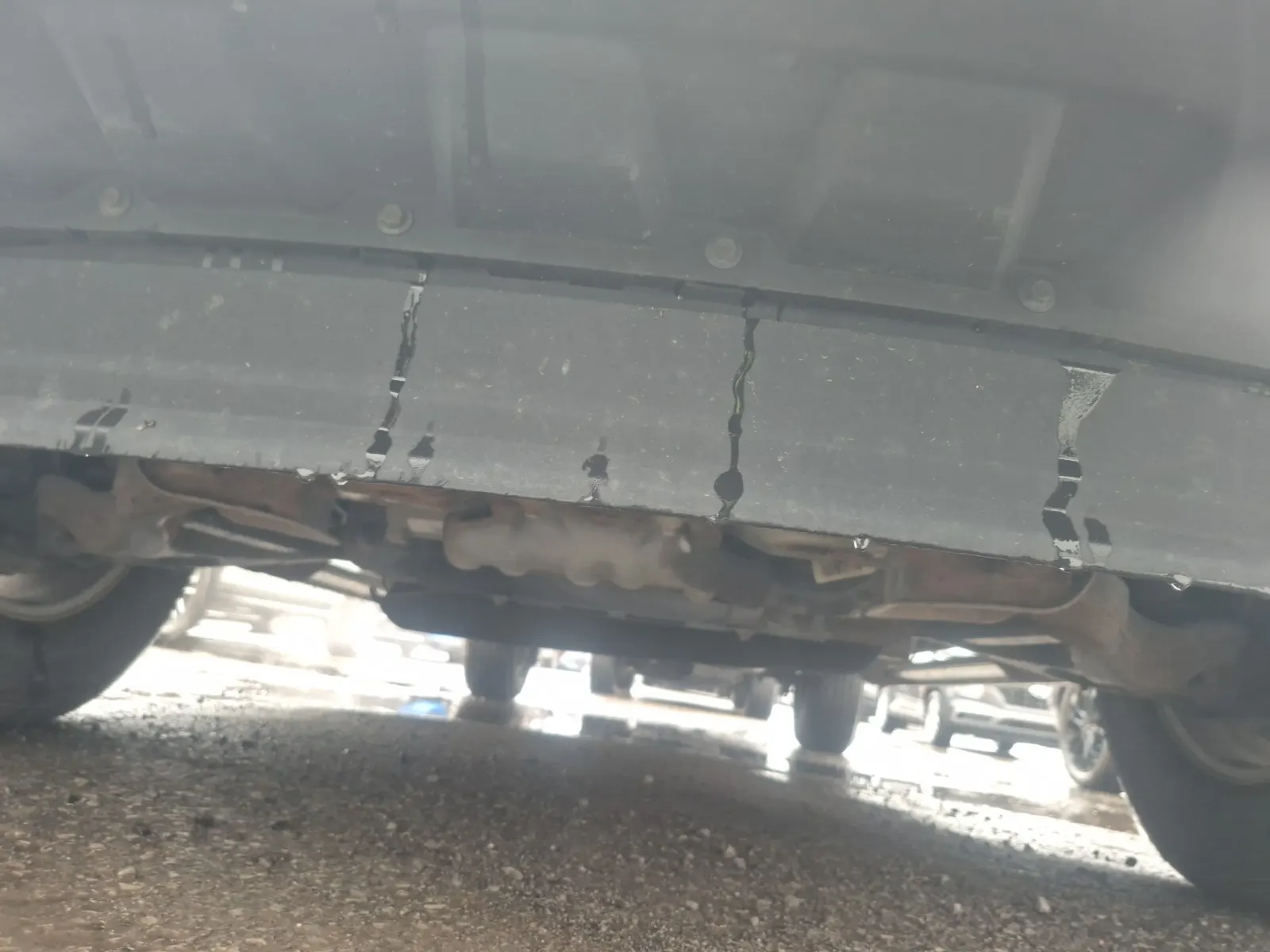 Undercarriage - Front Photo
