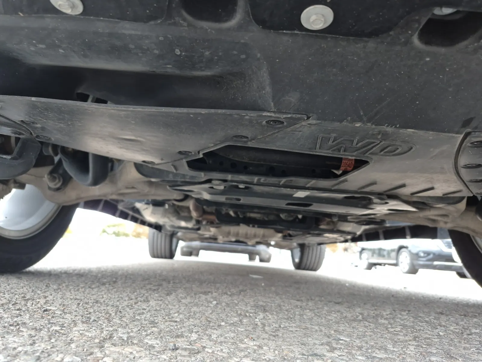Undercarriage - Front Photo
