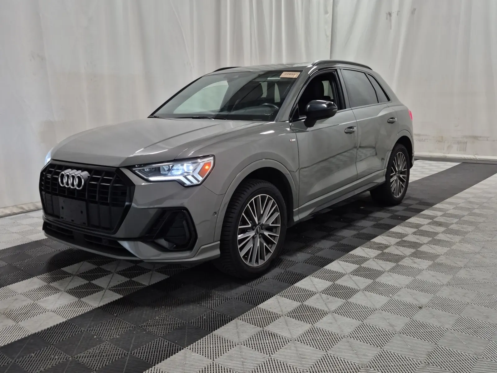 2021 Audi Q3
