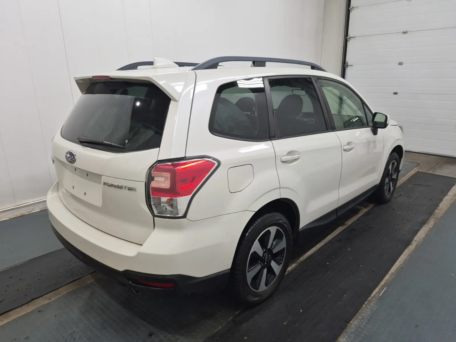 Passenger Rear 3/4 Photo