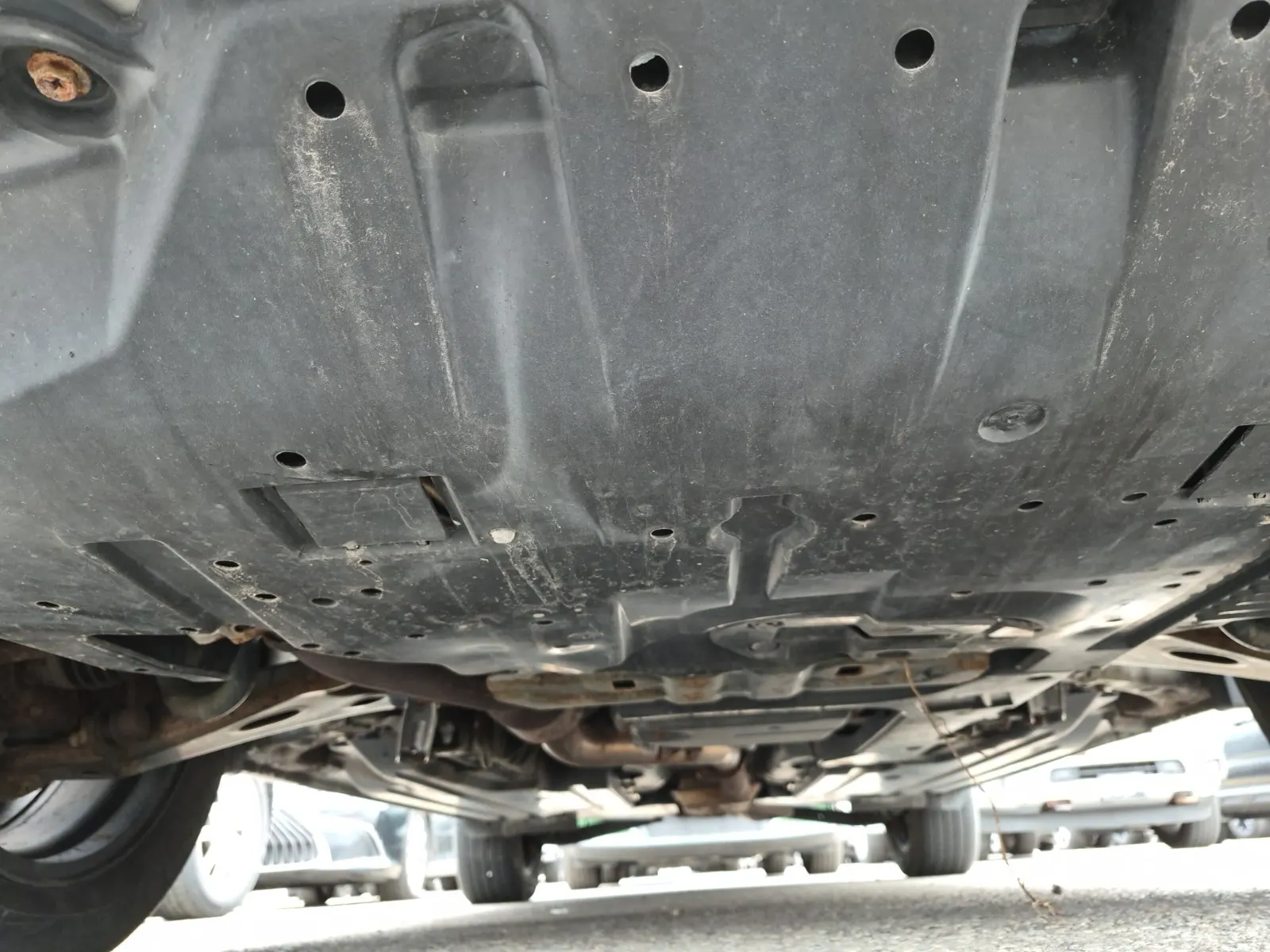 Undercarriage - Front Photo