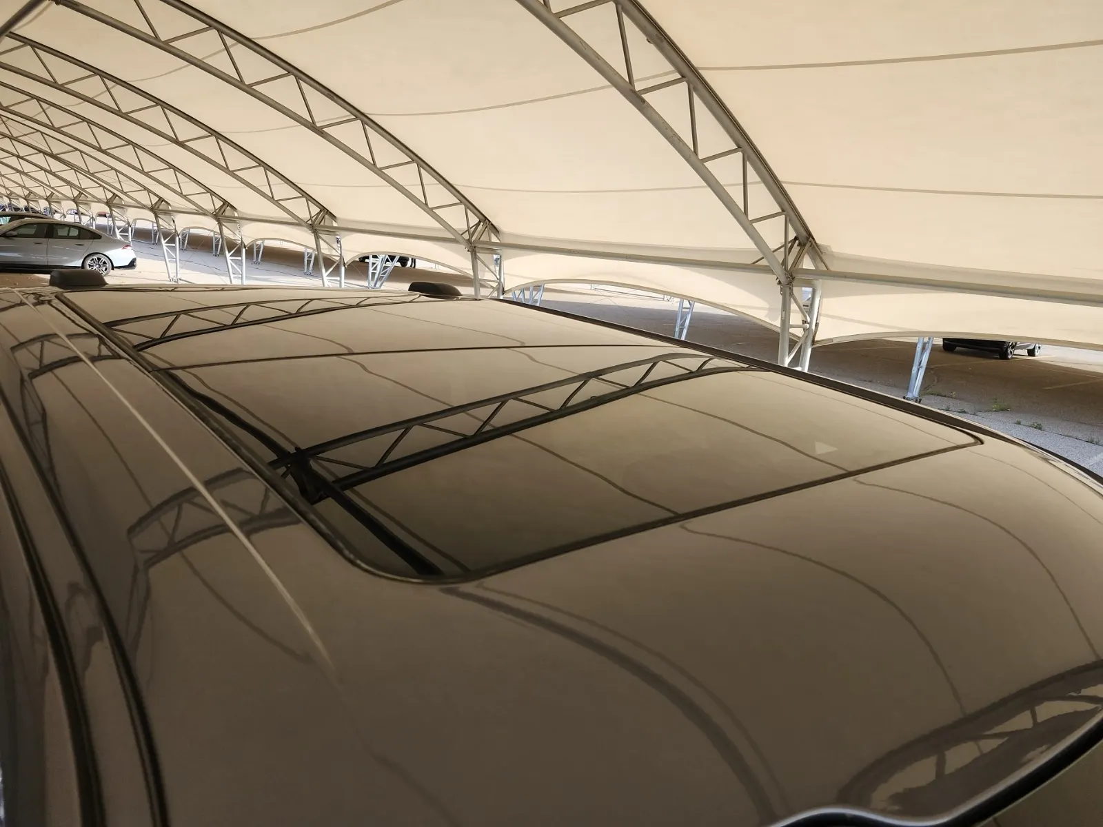 Exterior Roof Photo