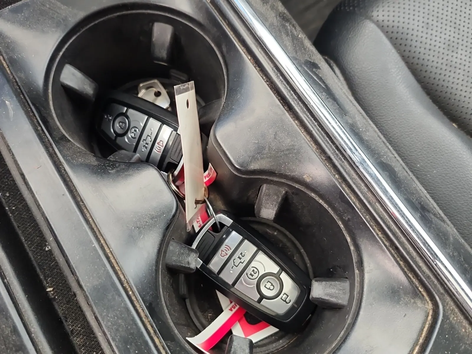 Keys/Fobs/Manual Photo