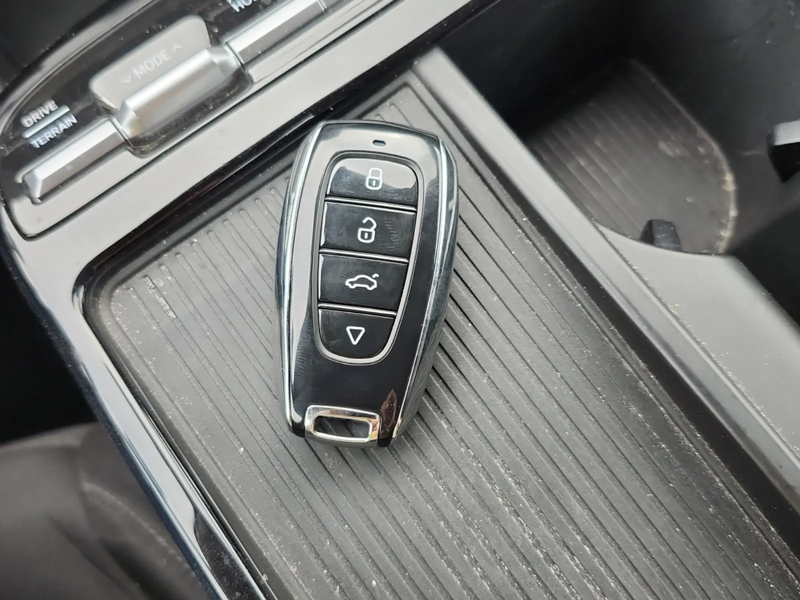 Keys/Fobs/Manual Photo