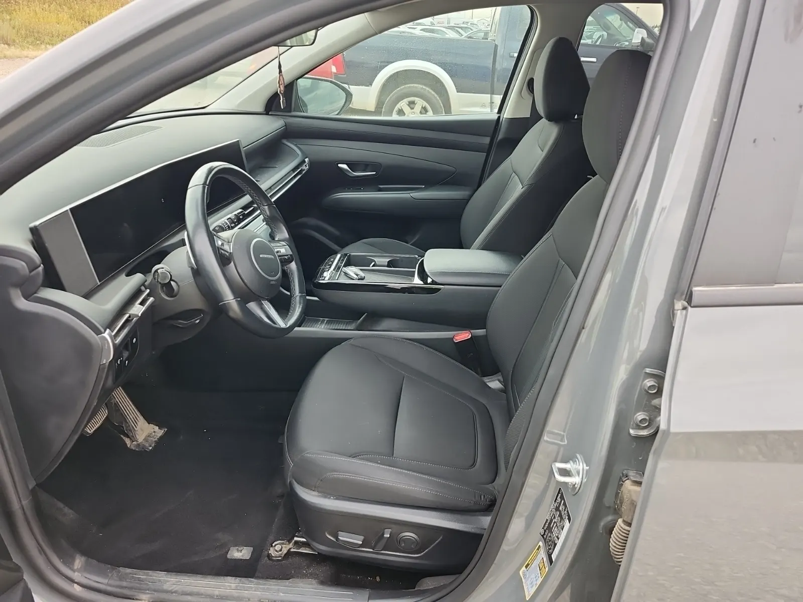 Front Interior Photo